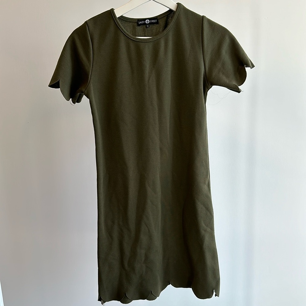 Green dress - cute cut out